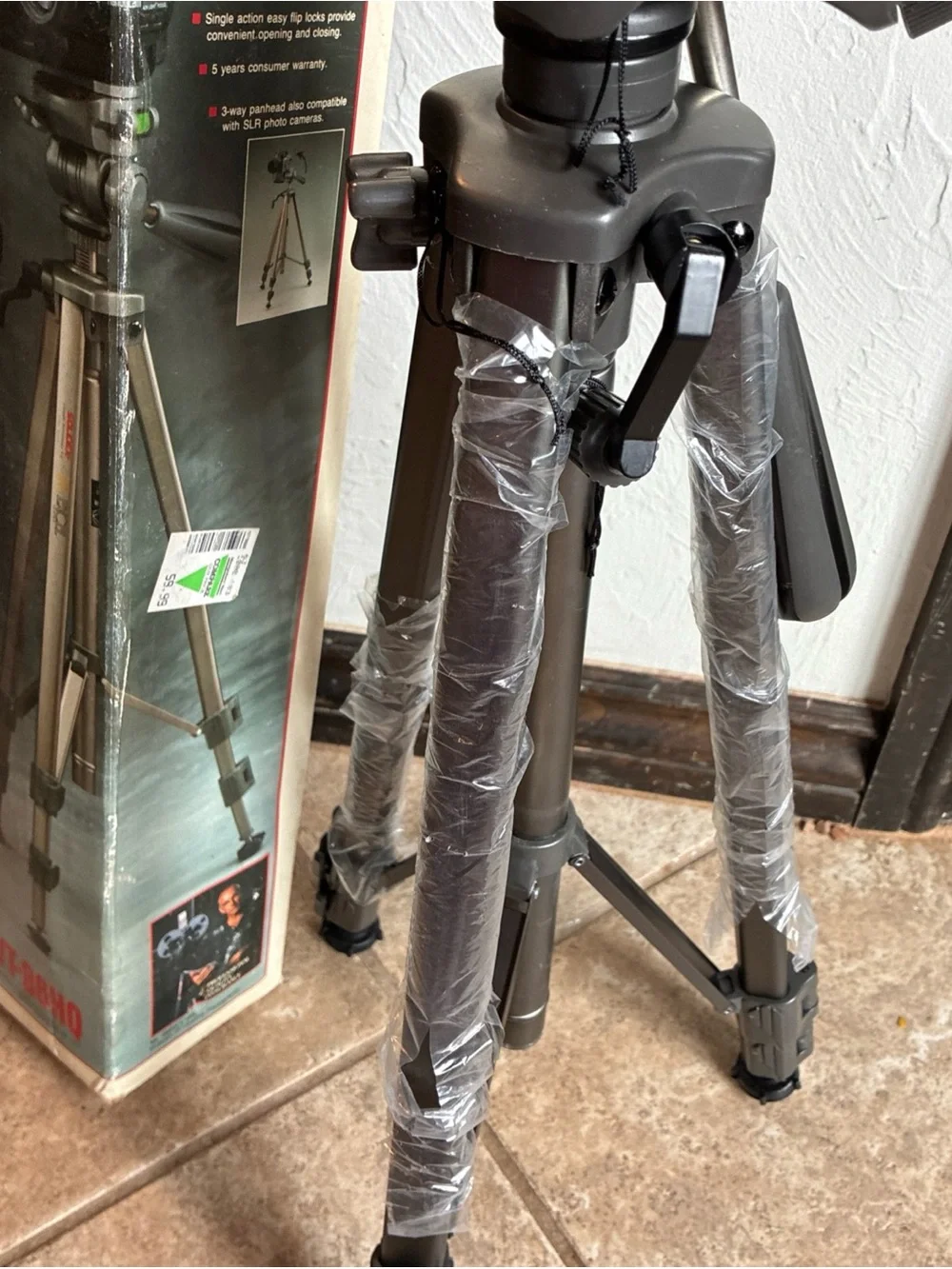 Solidex Camera Tripod with Pan-Tilt Head in Gray and Black